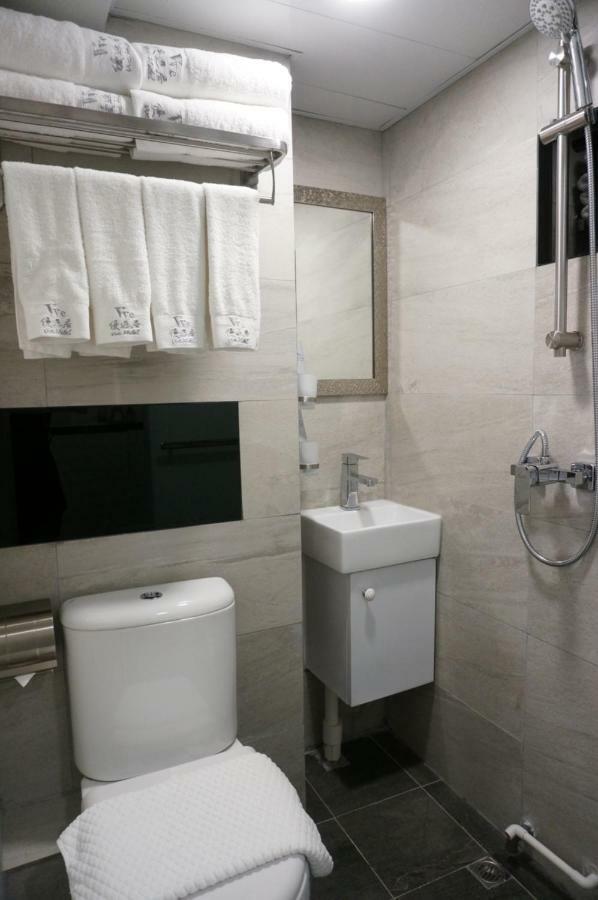 Vve Vve Hotel ฮ่องกง ภายนอก รูปภาพ